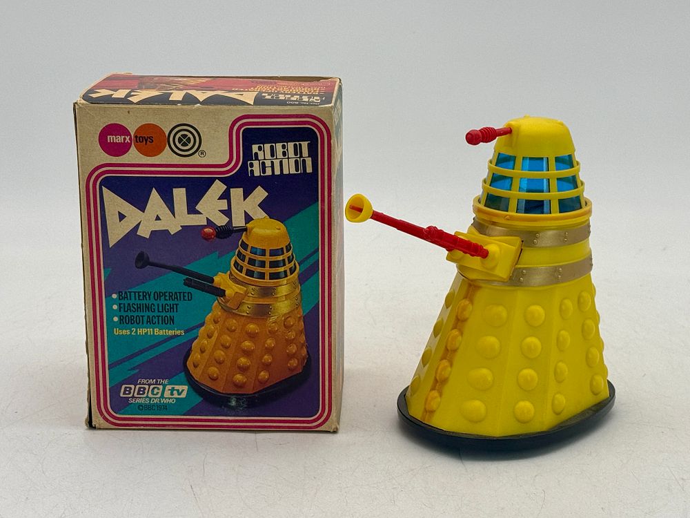 Lot 451: Vintage Marx Toys 800 Doctor Who Robot Action Dalek with Box