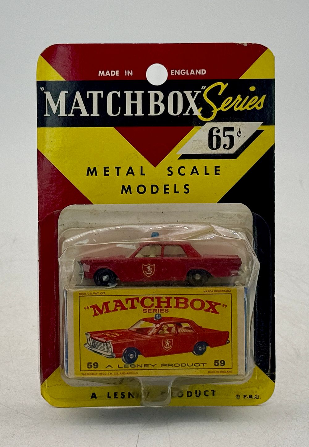 Lot 477: Matchbox 59C1 Ford Galaxie Fire Chief Car Blisterpack