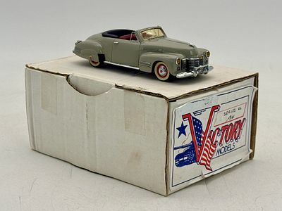 Victory Models 1941 Cadillac Series 62 Convertible Model Car. A grey 1941 Cadillac Series 62 