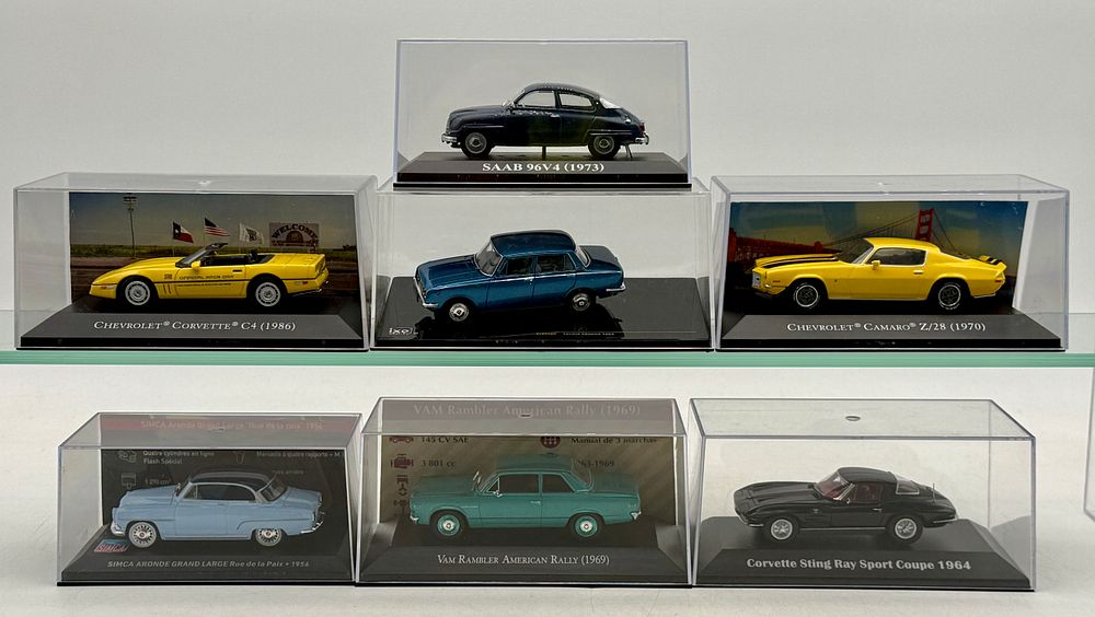 Lot 363: 7 IXO Model Cars in Display Cases