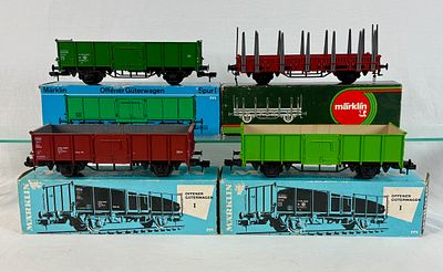 A Set of Four M&auml;rklin Gauge 1 Freight Wagons and Original Boxes. This set of four M&auml;rklin model 