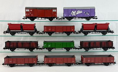 11 M&auml;rklin HO Scale Model Train Freight Wagons. A collection of eleven HO scale (1:87) model 