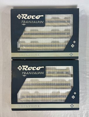 A Six-Unit Roco HO Scale Transalpin EMU Train Set in Original Boxes. A six-unit Roco model train 
