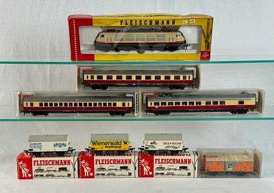8 Fleischmann HO Scale Model Train Pieces in Original Packaging. This collection consists of 