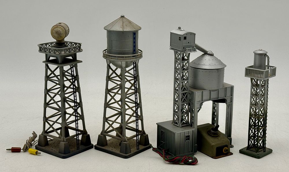 Lot 165: Pocher - Aristocraft 1957 O-Gauge Model Railroad Tower Accessories
