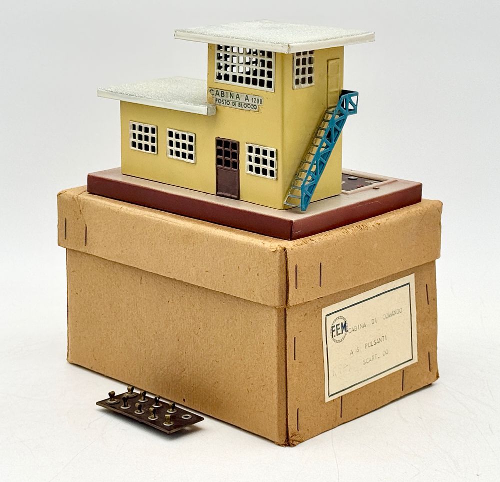 Lot 264: Italian F.E.M. Model Railroad Signal Cabin Control Unit with Original Box