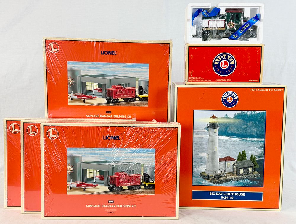 Lot 476: Lionel Model Train Accessories including Motorized Snowplow Unit