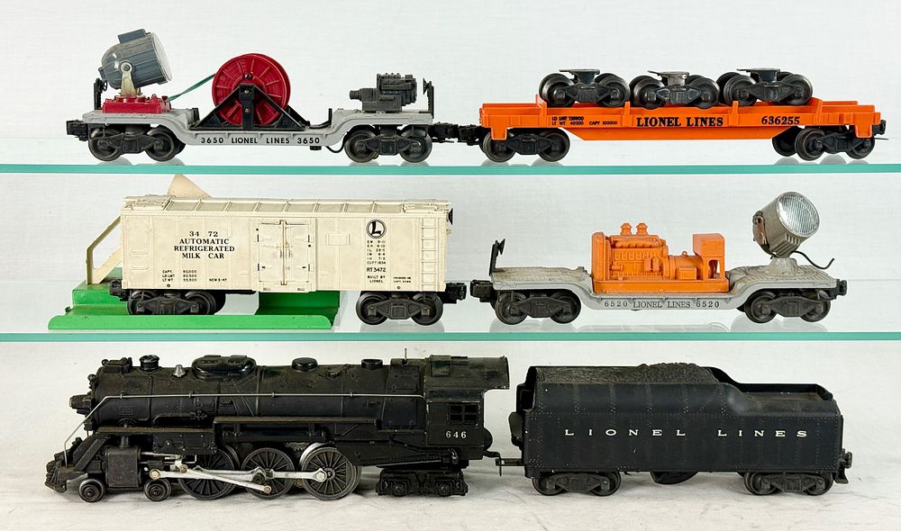 Lot 488: Lionel Postwar O-Gauge Freight Set with No. 646 Steam Locomotive and Original Boxes