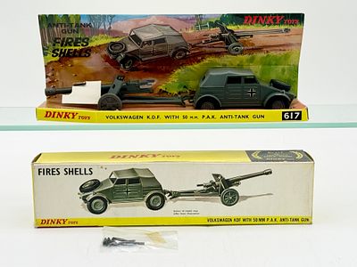 Dinky Toys No. 617 Volkswagen KDF with Anti-Tank Gun. A Dinky Toys No. 617 military set 