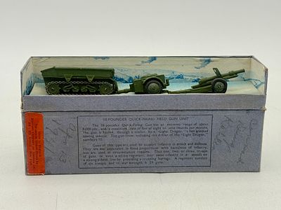 Dinky Toys No. 162 18-Pounder Quick-Firing Field Gun Unit. A vintage Dinky Toys No. 162 military 