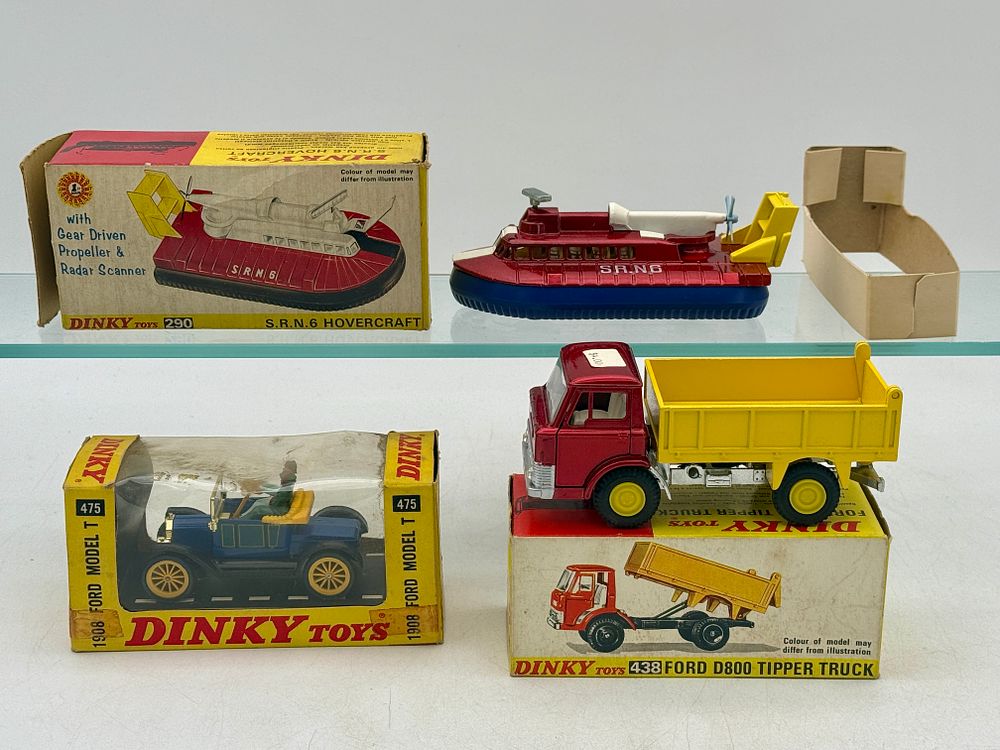 Lot 179: A Trio of Boxed Vintage Dinky Toys Die-Cast Vehicles