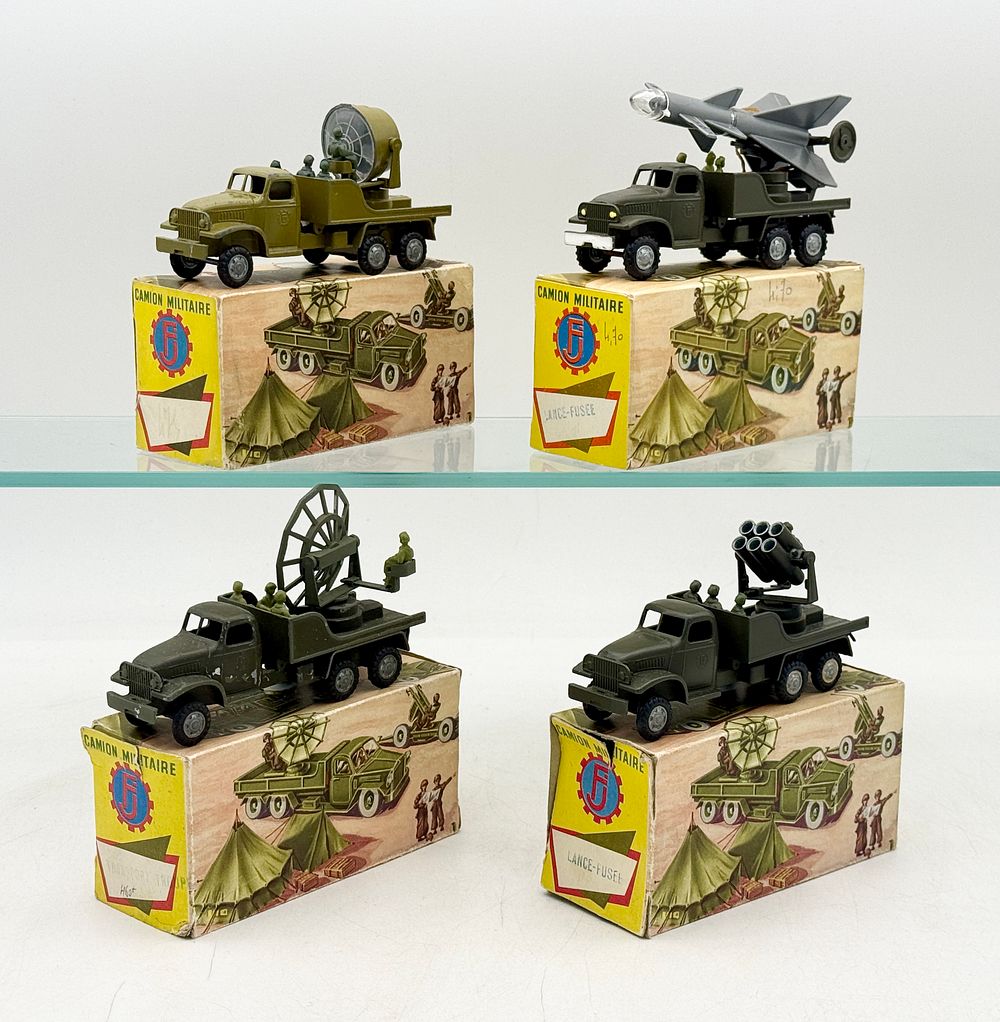 Lot 311: A Group of France Jouets Die-Cast Military Toy Trucks