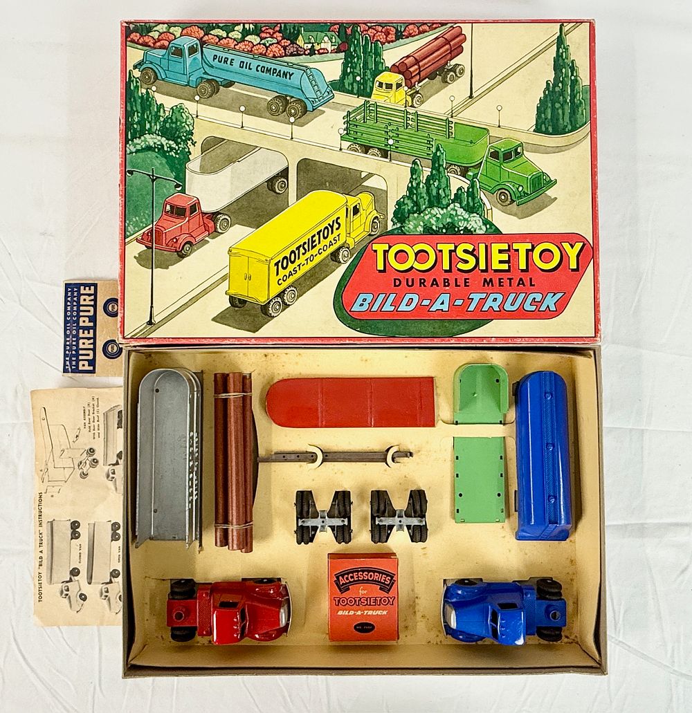 Lot 5: Dowst Tootsietoy Bild-A-Truck Die-Cast Metal Set No. 7600