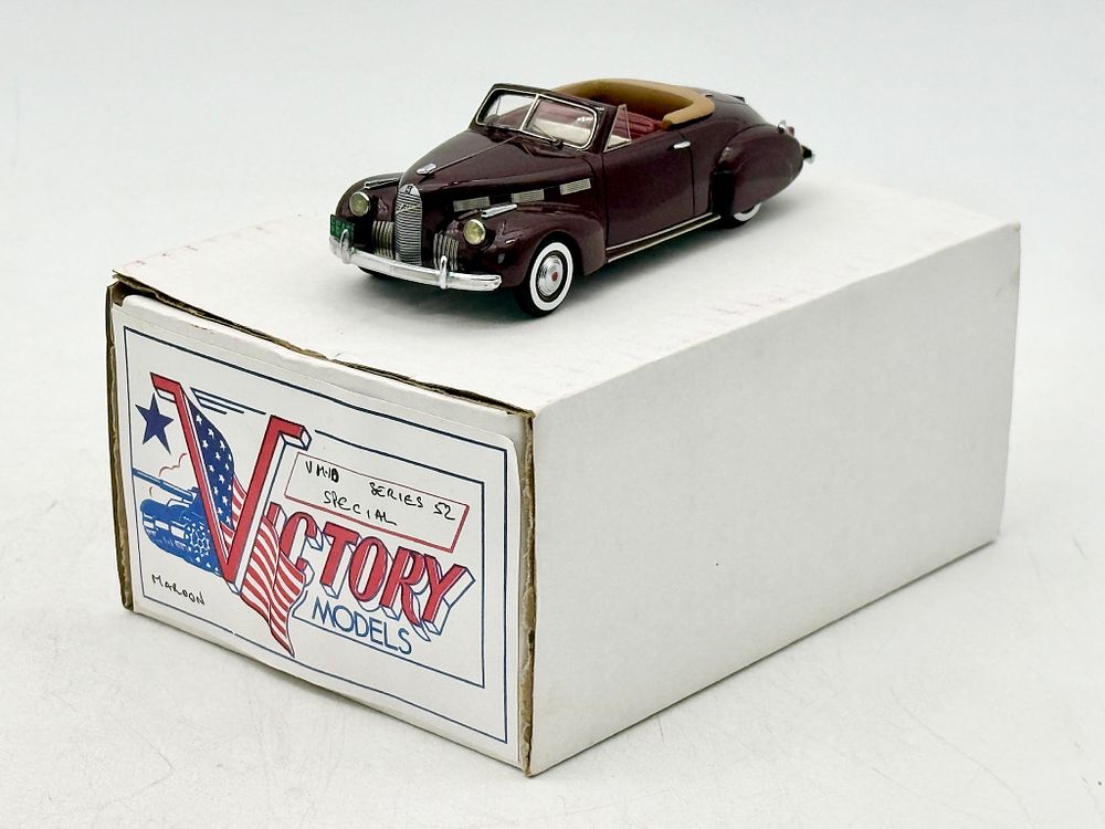 Lot 20: Victory Models 1940 LaSalle Series 52 Special Convertible Coupe