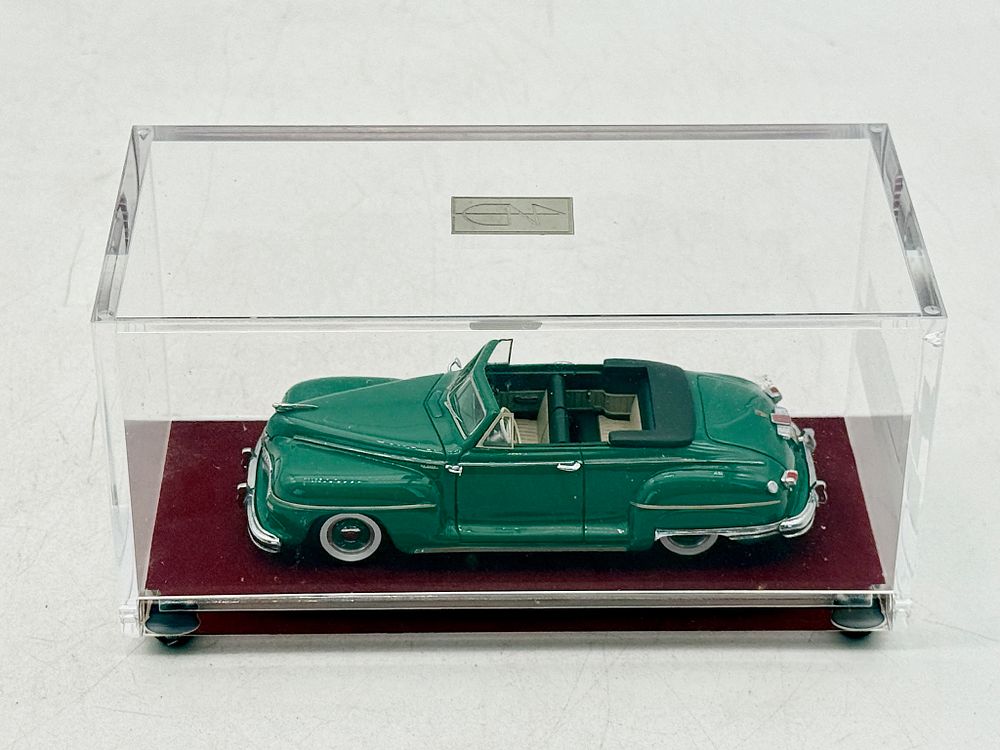 Lot 88: Victory Models 1942 DeSoto Convertible Model Car