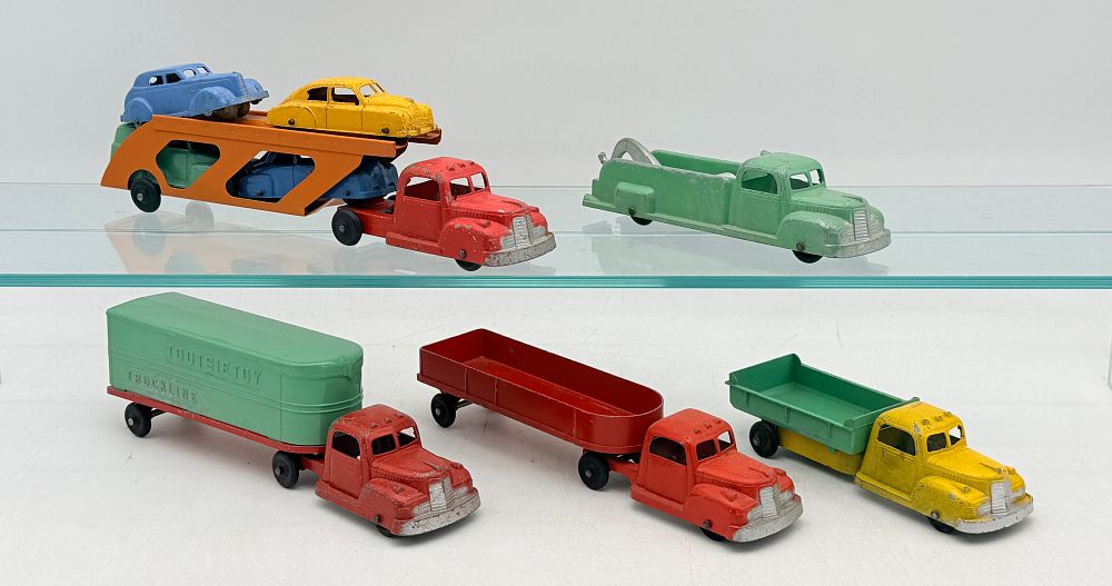 Lot 374: Group of Tootsietoy Die-Cast Commercial and Passenger Vehicles