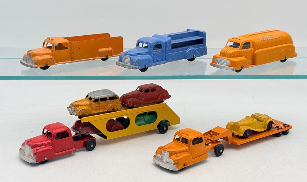 Lot 376: A Collection of Vintage Tootsietoy Die-Cast Commercial and Passenger Vehicles