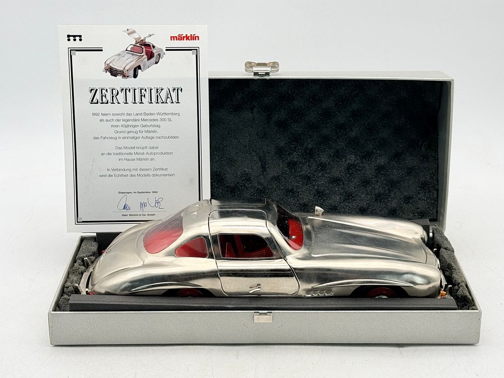 Lot 406: Marklin Clockwork Mercedes-Benz 300 SL Gullwing Anniversary Model