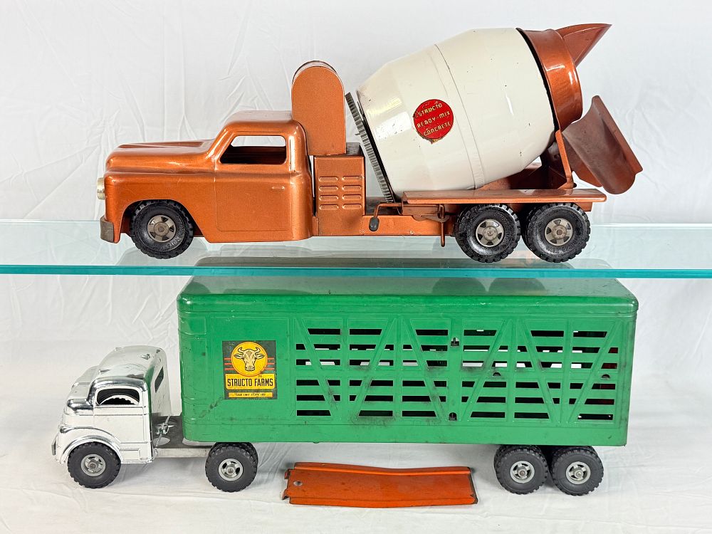 Lot 432: Two Structo Toys Pressed Steel Utility Trucks and Ramp
