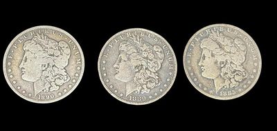 5 ANTIQUE MORGAN SILVER DOLLARS. 1886, 1881, 1879, 1921, 1880. (4)