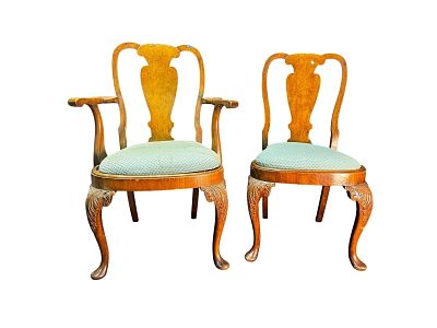 SET OF 8 QUEEN ANN DINING CHAIRS, 2 ARM CHAIRS AND 6 SIDE CHAIRS. Height: 40 in. by Width: 21 in.