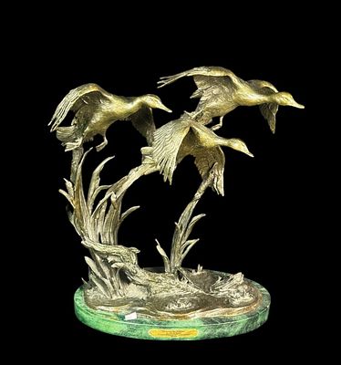 "SHARING THE HABITAT" BRONZE BY DAVID MAAS DUCKS UNLIMITED 70TH ANNIVERSARY #98/500. Height: 19 