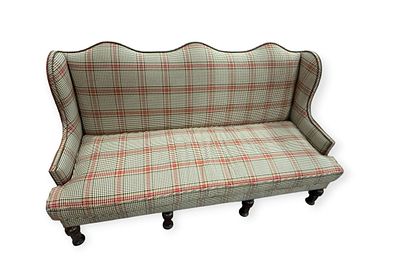 19th CENTURY CAMELBACK SOFA. UPHOLSTERED IN PLAID, SCALLOPED BACK, TURNED LEGS. PERFECT 