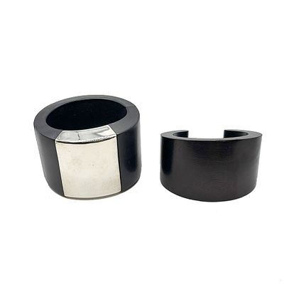 Eighteen pc Lot signed Tiffany Ring Bracelet Jewelry. The lot has two necklaces, eight bracelets 