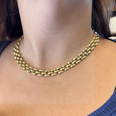 14K Yellow Gold Brick Link Necklace. Measures 16inches long, 10.5mm = 0.375inches wide, and 