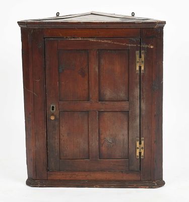 Chippendale Softwood Hanging Corner Cupboard, Late 18th / Early 19th Century. A Chippendale 