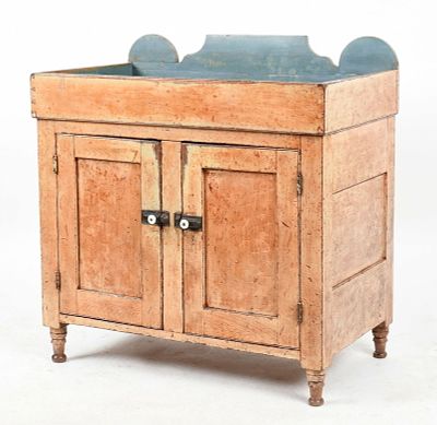 Pennsylvania Sheraton Painted Softwood Dry Sink, 19th Century. A Pennsylvania Sheraton Painted 