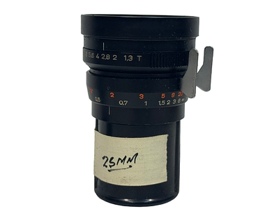 A Carl Zeiss Distagon T* f/1.2 25mm Lens Box + lens caps. Arriflex mount.