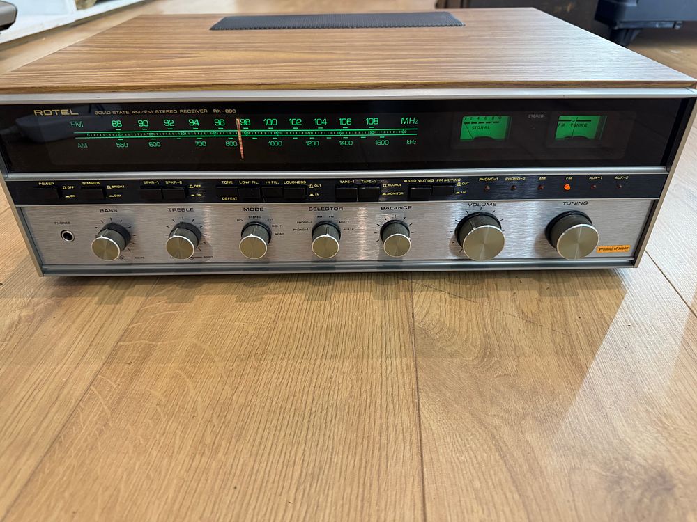 Lot 153: rotel RX 800 Amplifier