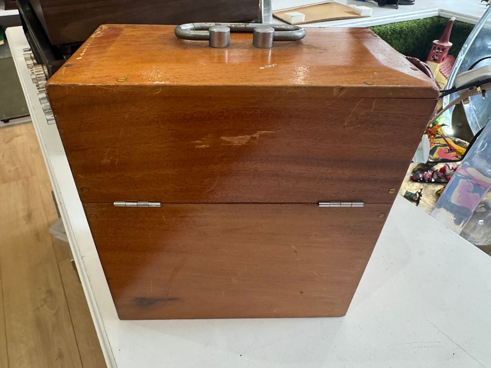 Lot 178: Vintage Electric Hair Curler