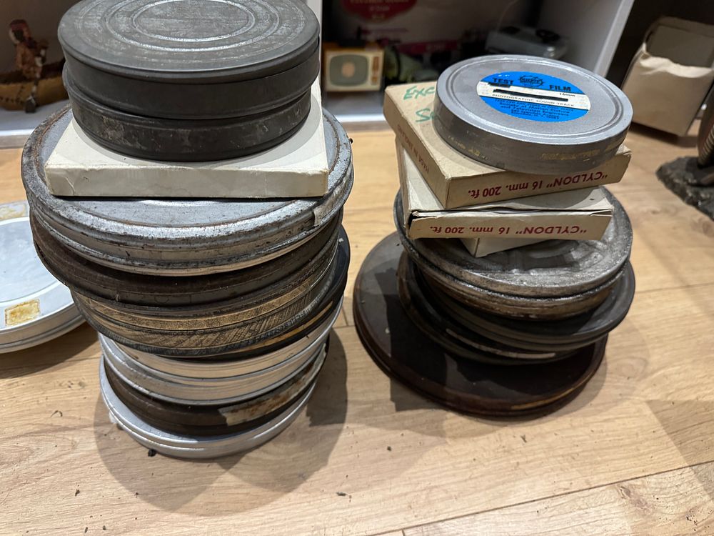 Lot 248: 9.5 mm projector Cine films