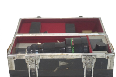 ACanon FD 300mm f2.8 Fluorite SSC Set Arri. Arri standard mount 
a high-performance professional 