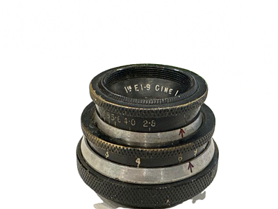 A ross london 1 inch f1,9 cine lens. C mount / cine lens 
a rare and desirable vintage optic 