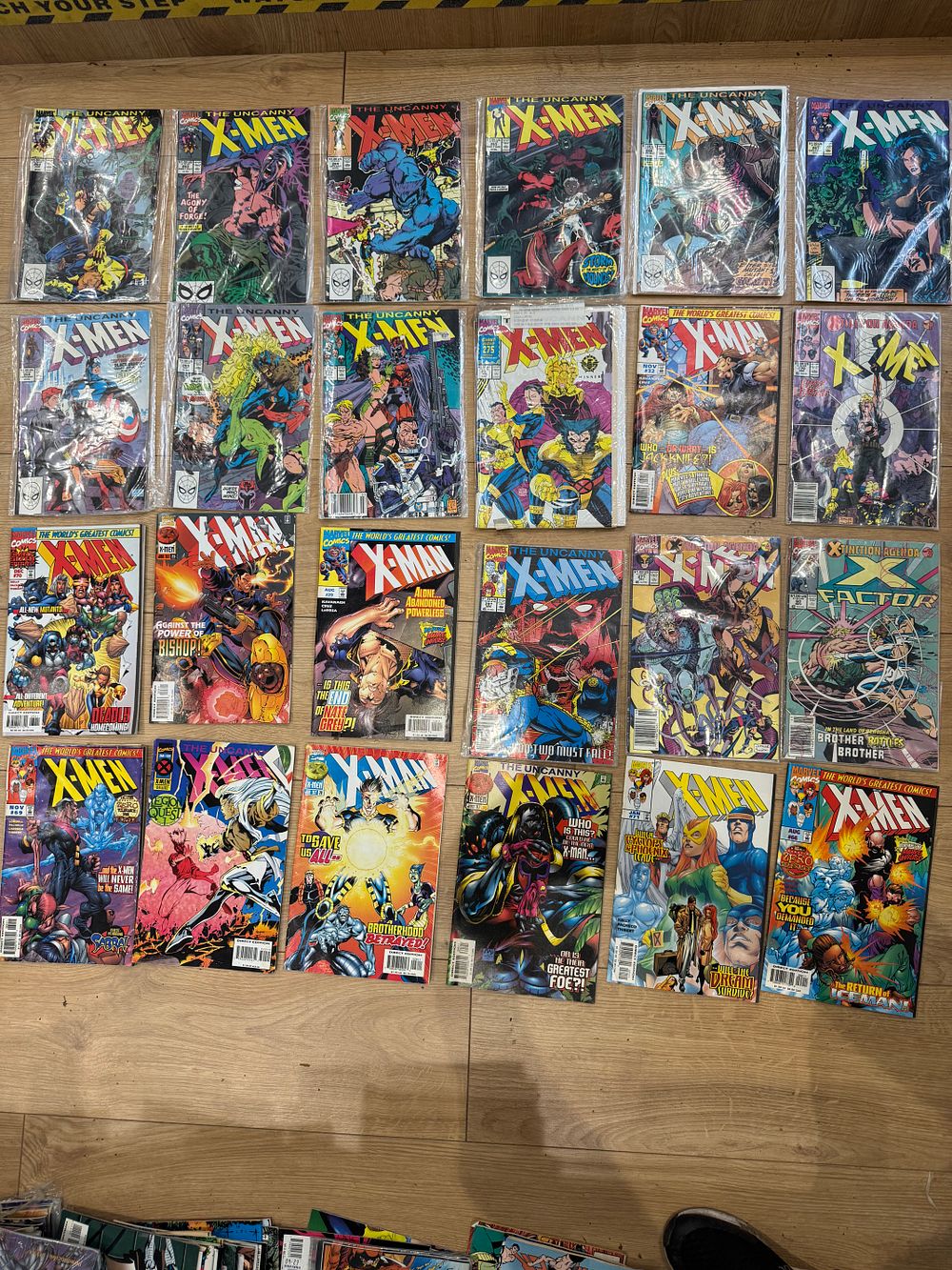 Lot 151:  24 X-Men – Comic Book Lot (Marvel Comics)