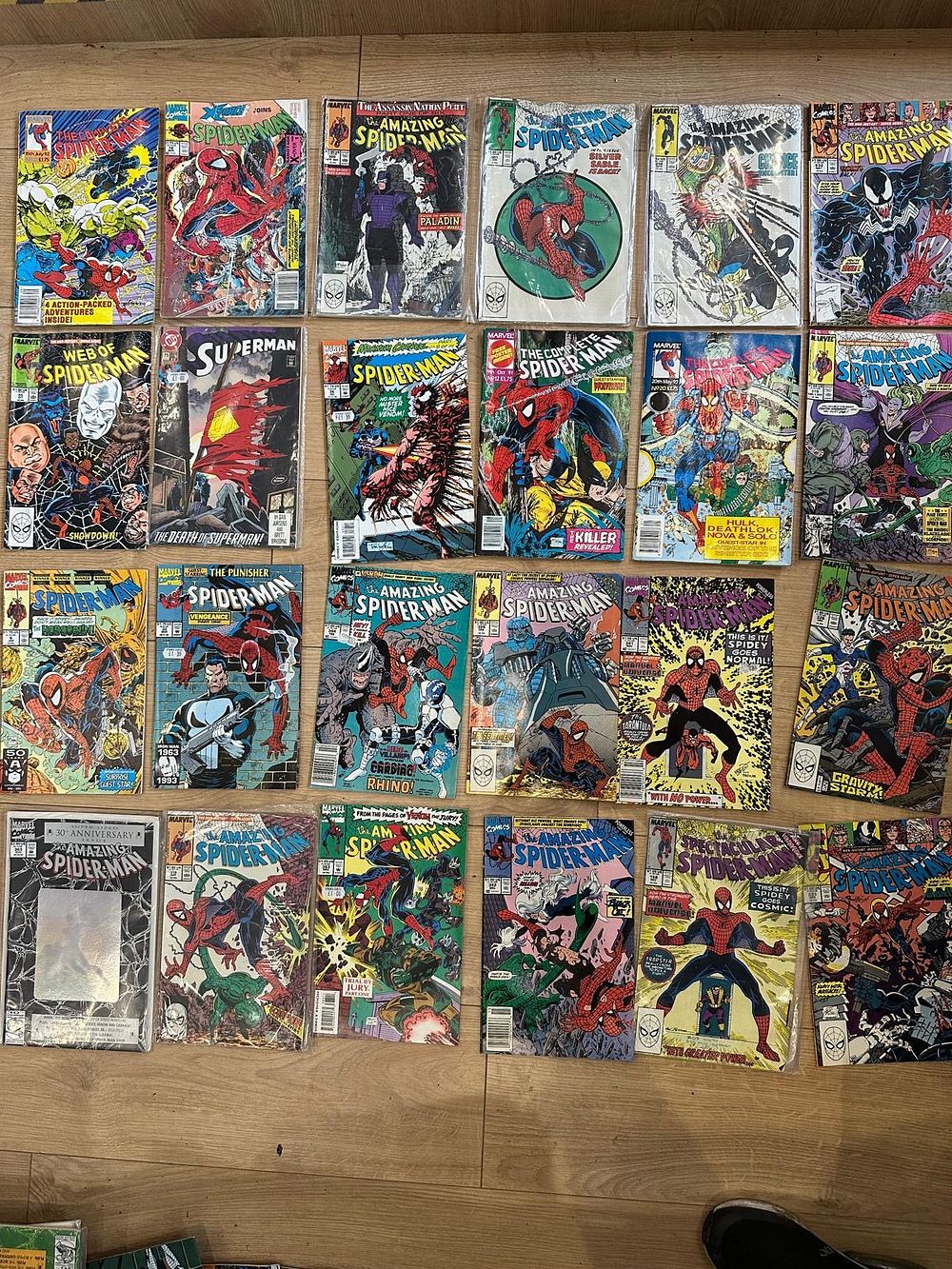 Lot 156: 24 Spider-Man – Comic Book Lot (Marvel Comics)