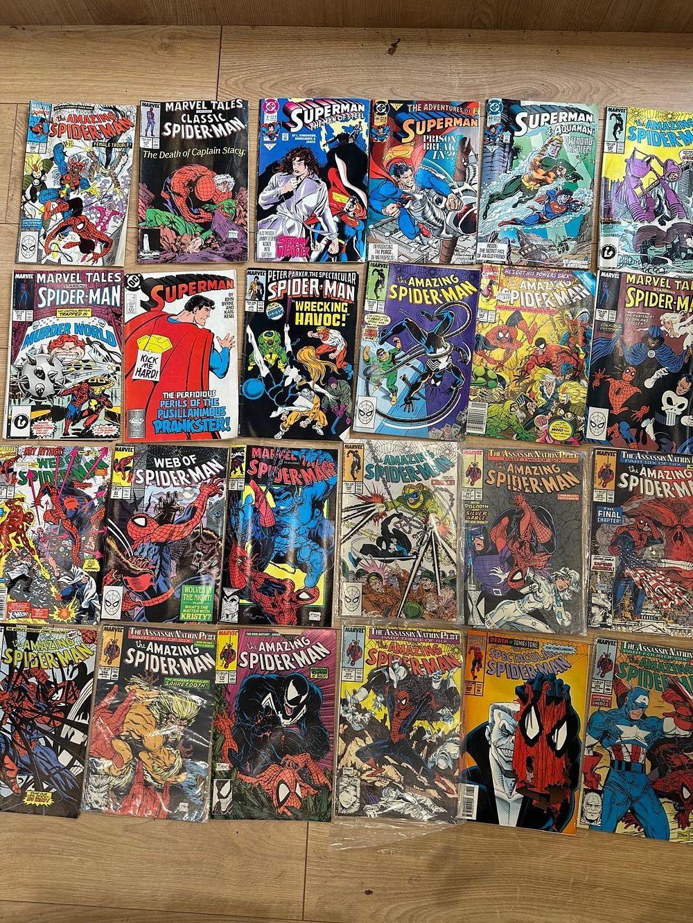 Lot 159:  24 Spider-Man – Comic Book Lot