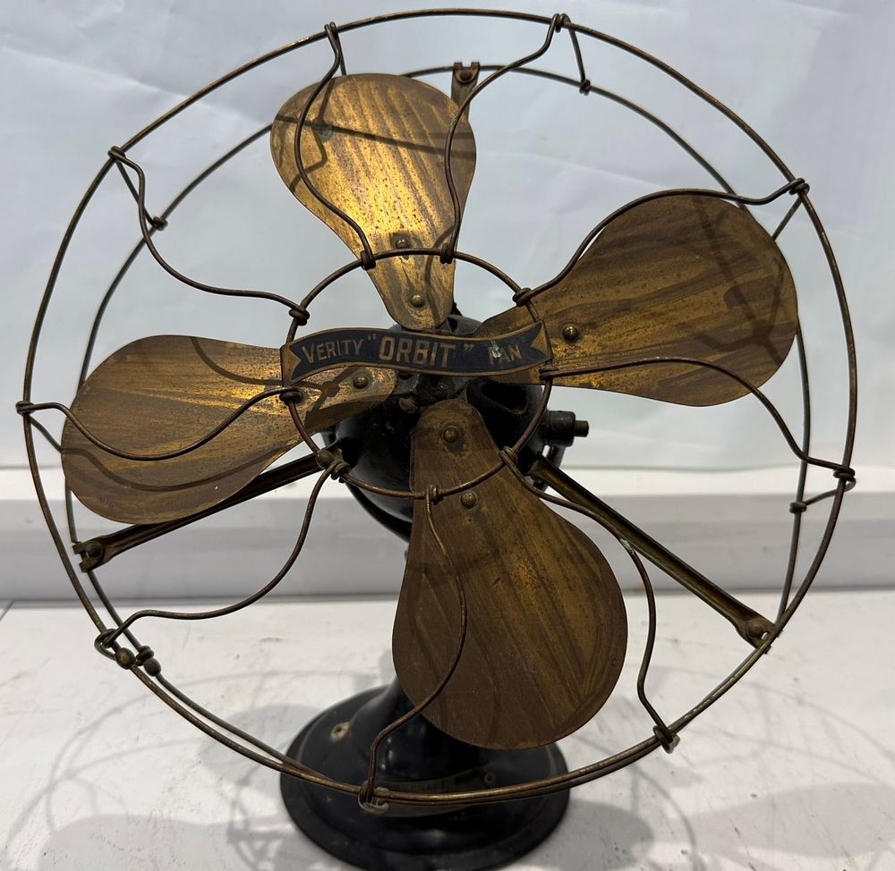 Lot 170: VERITY ORBIT electric Fan