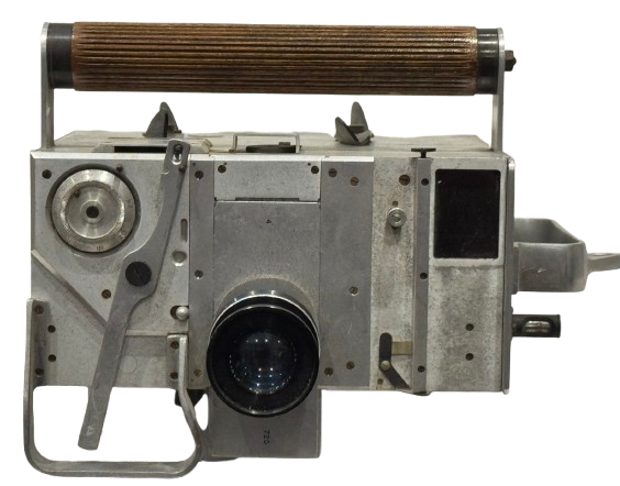 Lot 62: Sinclair 35mm camera