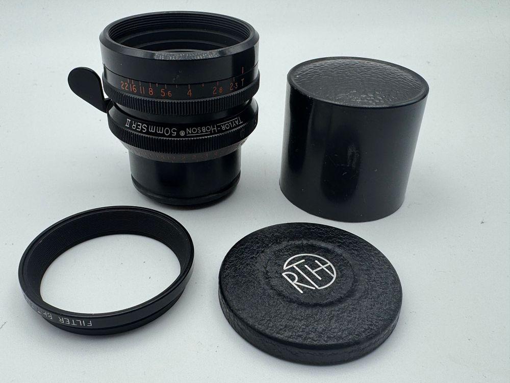 Lot 73: A Taylor Hobson 50mm f/2 Cooke Speed Panchro Series II Cine Lens