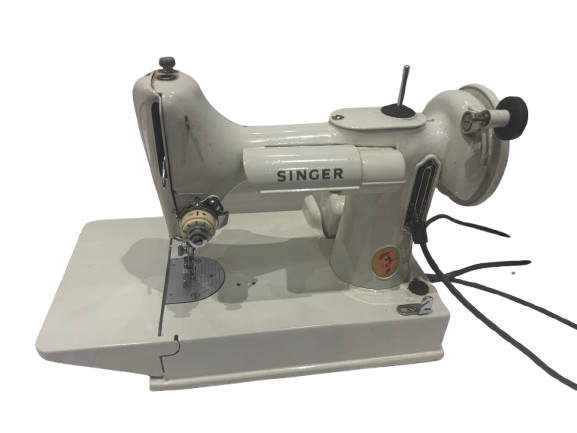 Lot 244: 221 k Singer Featherweight sewing machine
