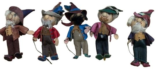 Lot 274: Vintage Handcrafted Cloth Dolls – Set of Five
