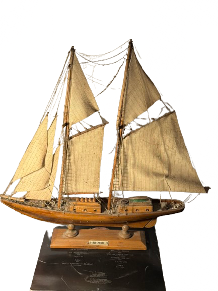 Lot 276: Bluenose – Model Sailing Ship Boat
