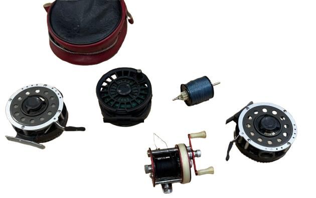 Lot 292: Collection of Vintage Fishing Reels – Abu Garcia 1750a & Mitchell 710