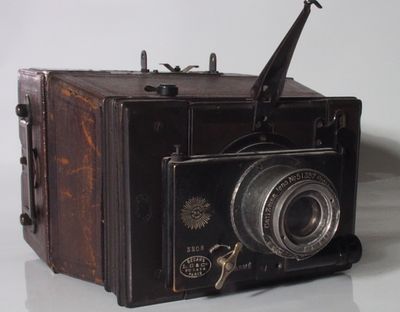 A Gaumont spido model 2 with zeiss protar lens