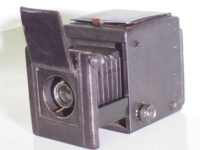 A Thornton Pickard Junior Special Reflex Camera. A Thornton Pickard Reflex Camera condition vg