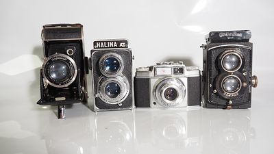 A selection of 4 cameras untested